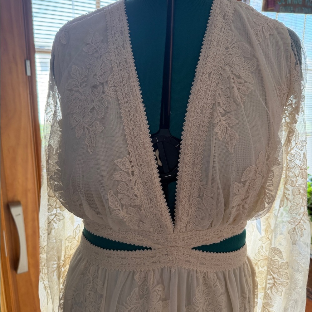 Torrid Festi Embroidered Lace Maxi Dress - Picture 3 of 11